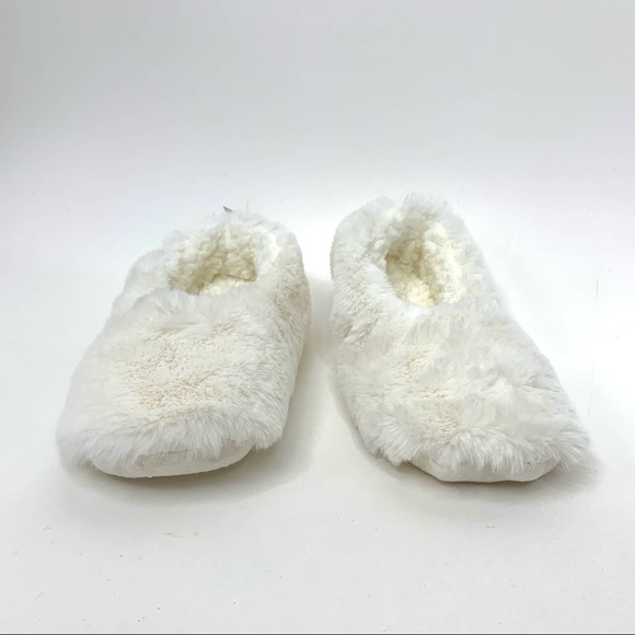 Faux Fur Cozy Sherpa Slip On White Slipper Socks With Grippers Nwt Size S/M 5-7 - Picture 2 of 15